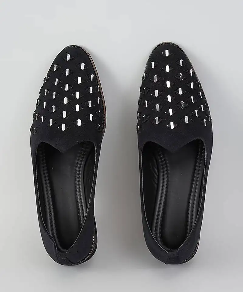 Black woven leather mens juttis