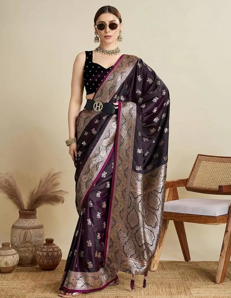 Voilet soft silk blend saree party wear with unstitched blouse