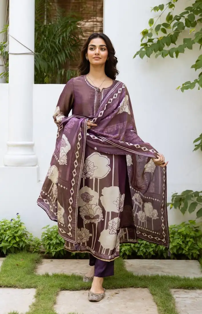 Lily premium shimmer suit set