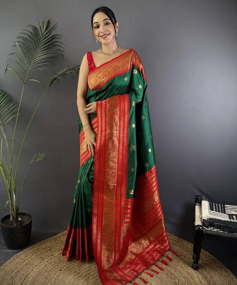 Green silk blend butti zari weaving banarasi saree with woven saree