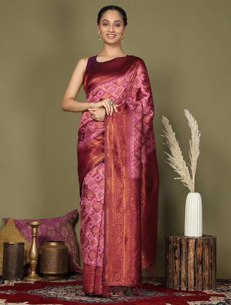 Red and light pink silk blend saree with rich woven pallu