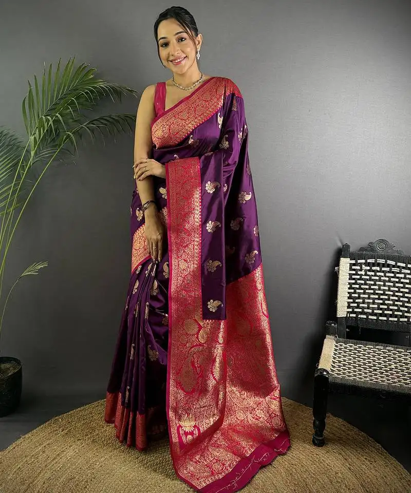 Purple silk blend woven butta weaving banarasi saree with zari border