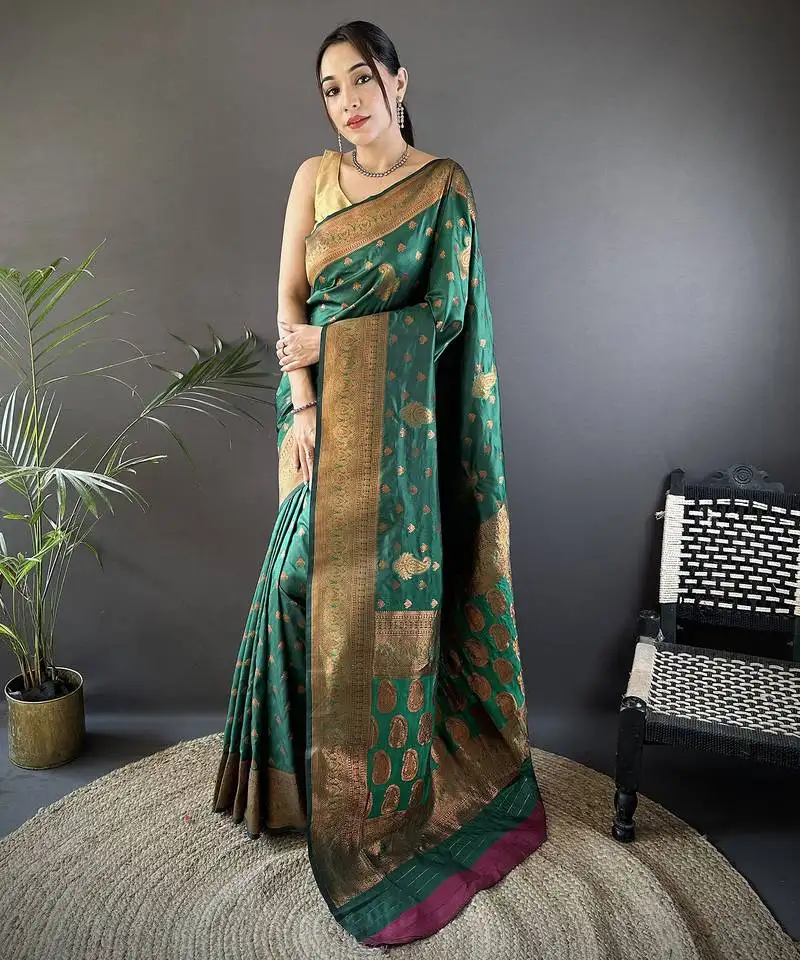 Dark green silk blend copper zari weaving banarasi saree with contrast blouse