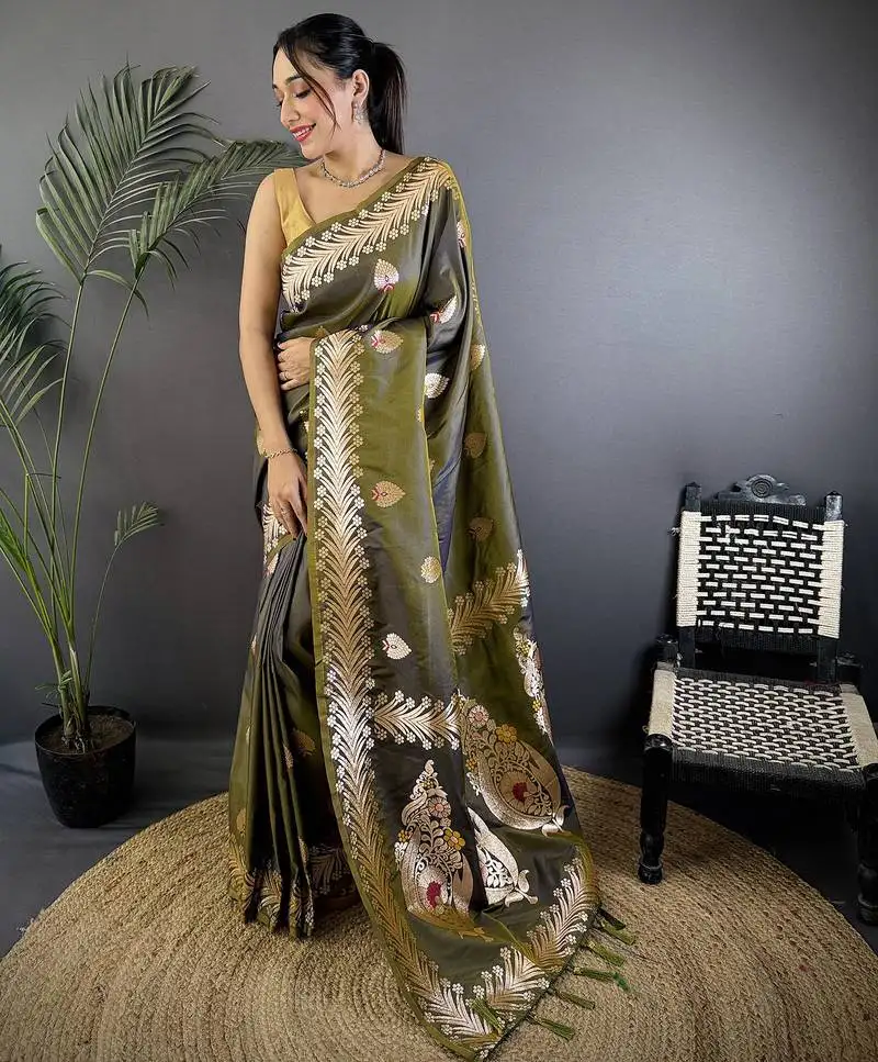 Mahendi green silk blend meenakari zari weaving banarasi saree