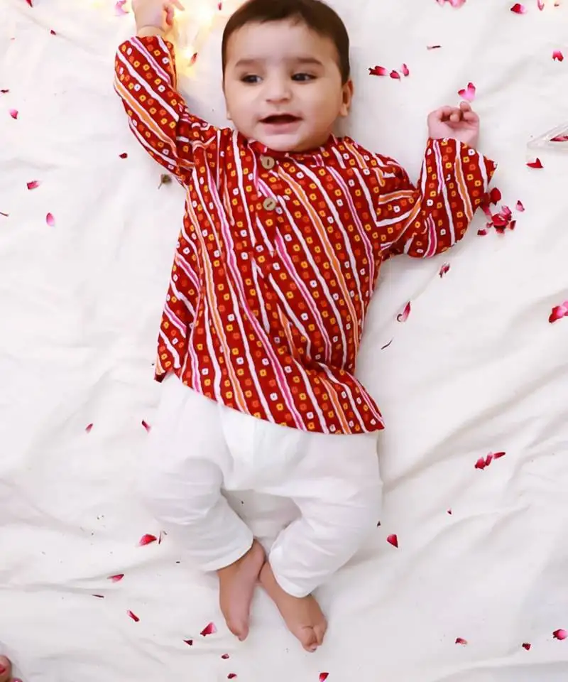Red bandhani printed cotton kurta pyjama set for boys