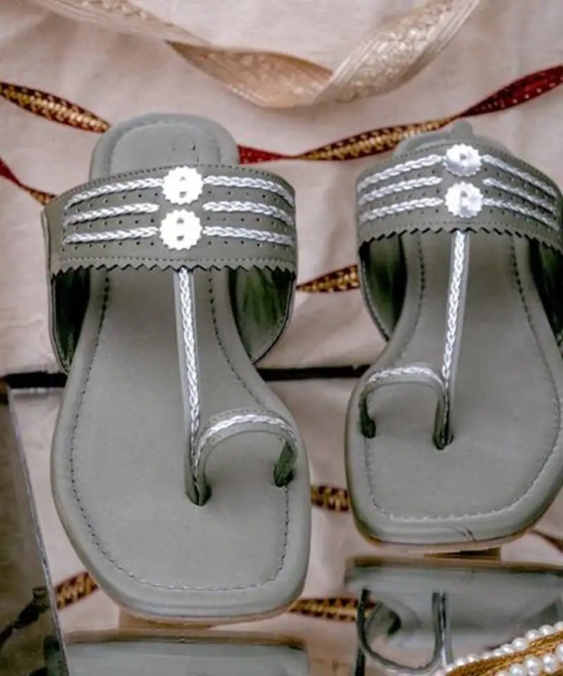 Green solid leather kolhapuri