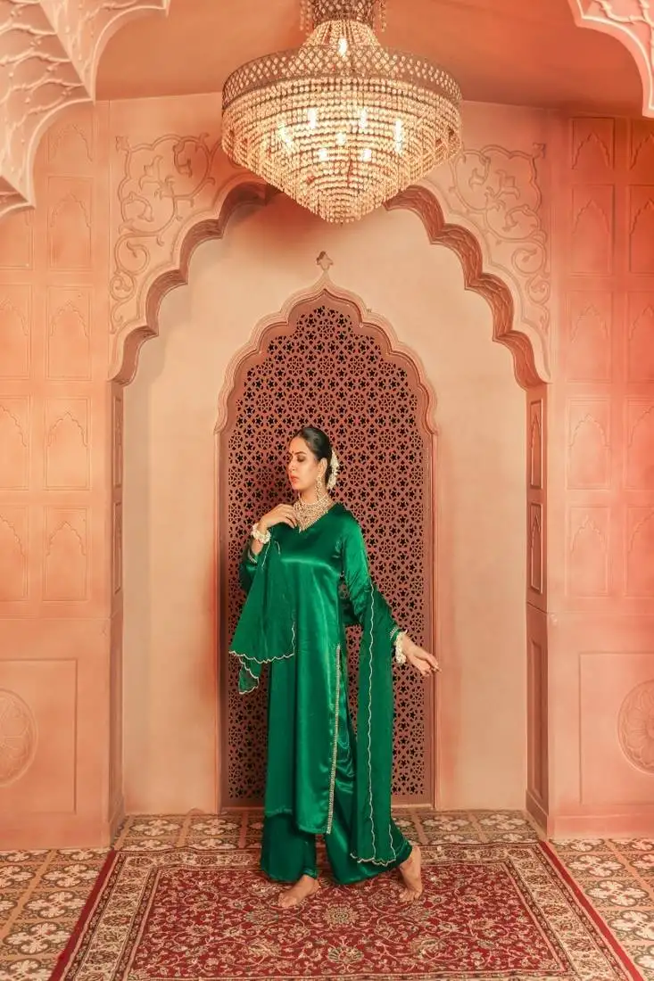 Stunning green embroidered co-ord set. stitched