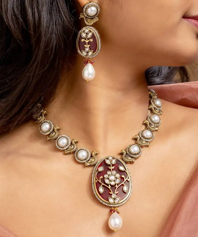 Antique pearl choker set with maroon enamel pendant