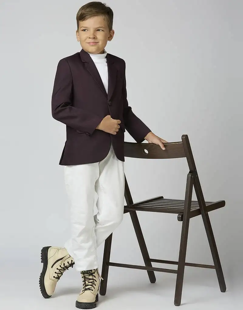 Full sleeves solid elegance blazer - maroon