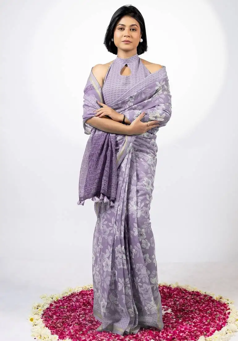 Women's lavender floral print golden zari border cotton blend saree with unstiched blouse piece