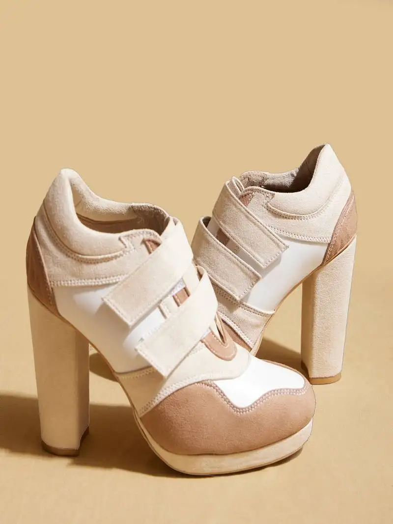 White solid leather heels