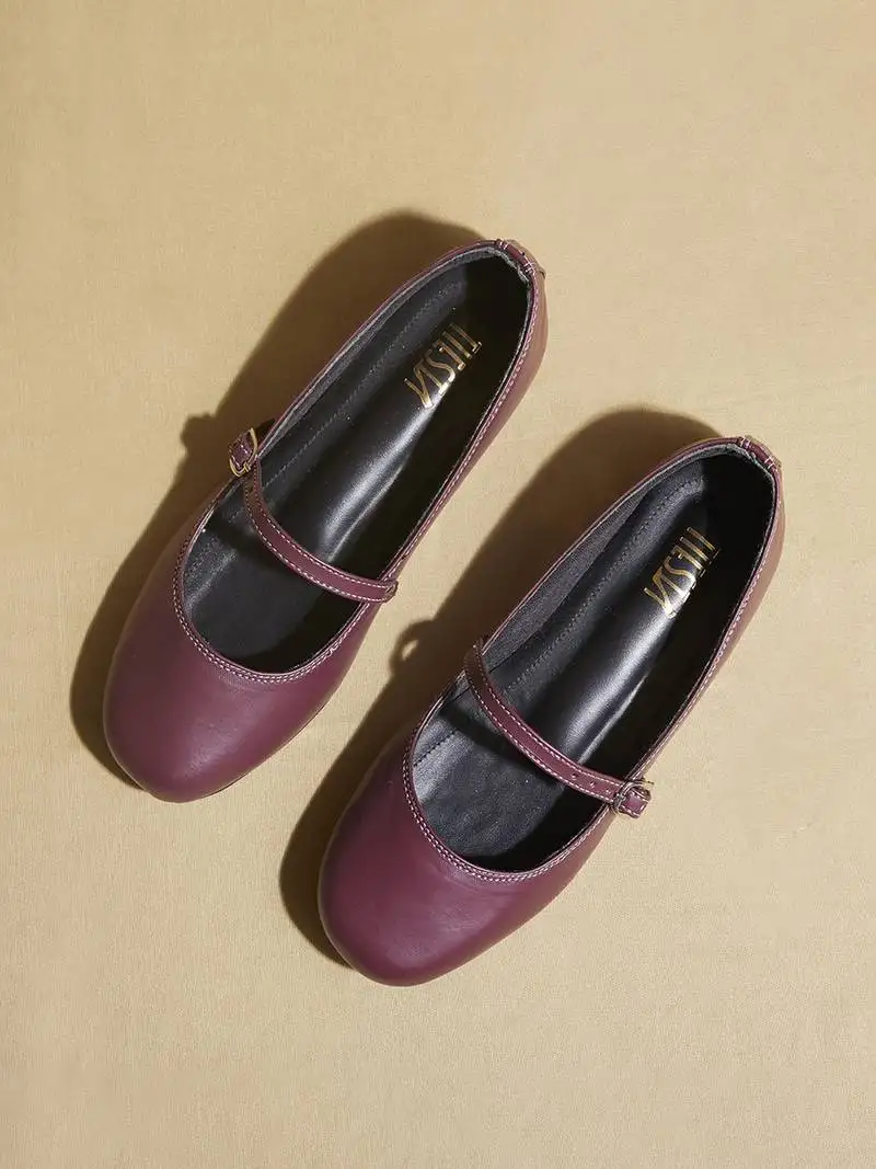 Maroon solid leather ballerinas