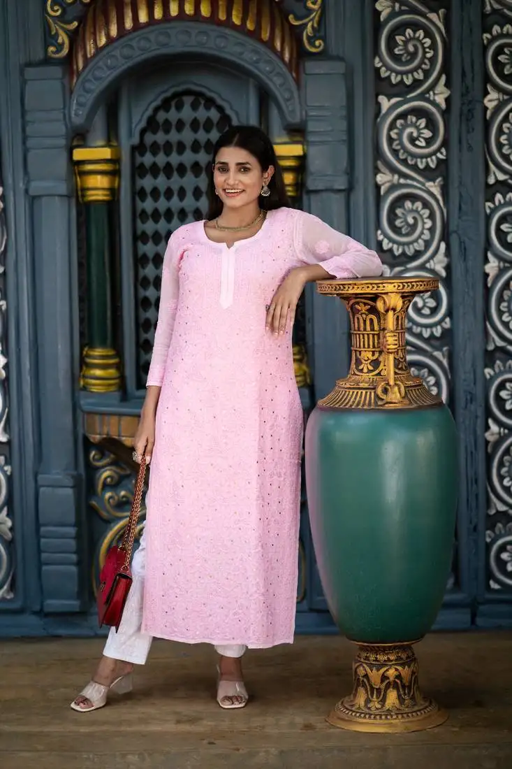 Gulabo-chikankari-georgette-kurta