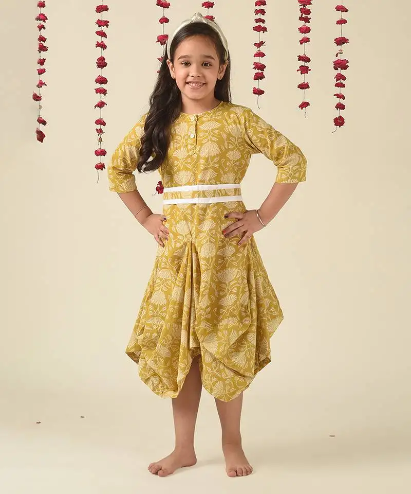 Gold cotton woven printed dress for girls