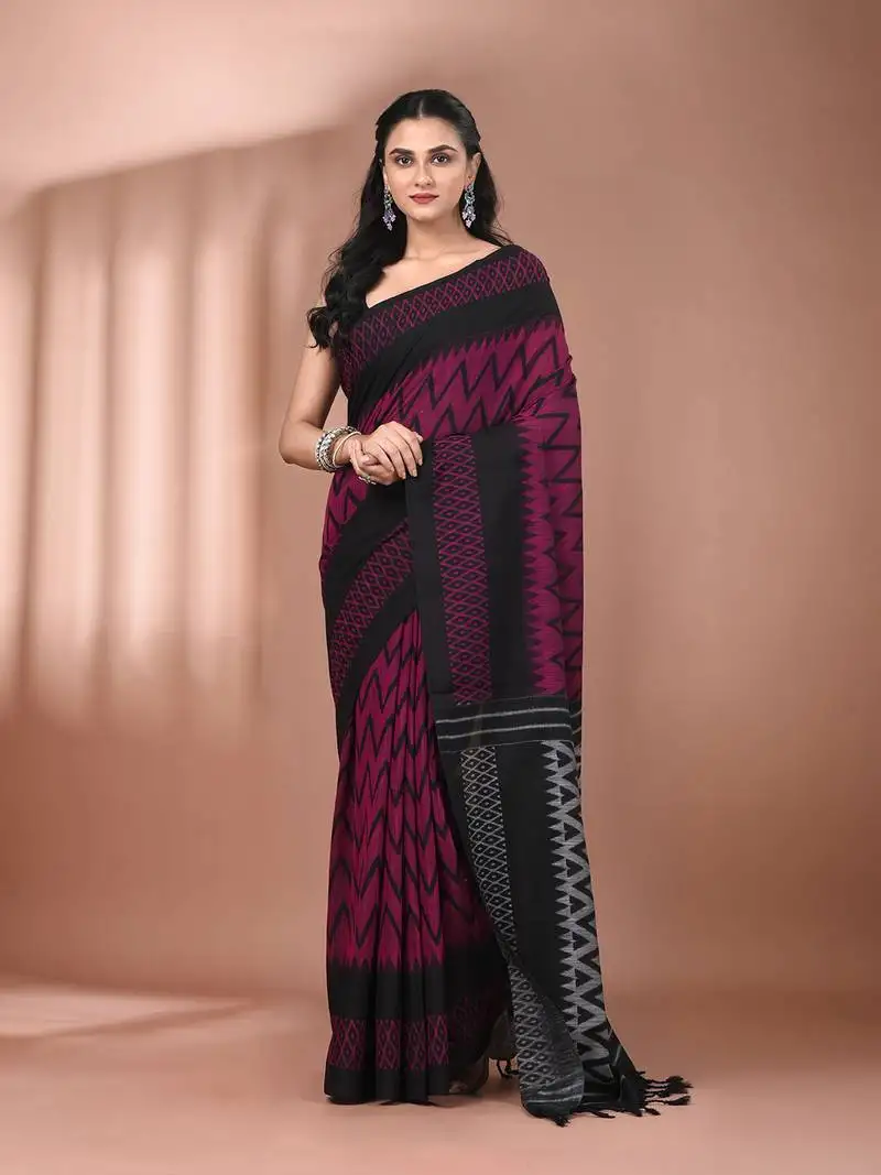 Magenta cotton handspun soft saree with ziczac pattern