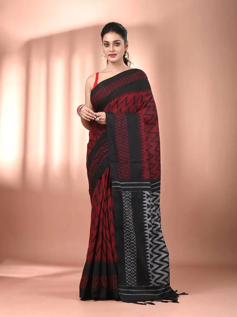 Red cotton handspun soft saree with ziczac pattern
