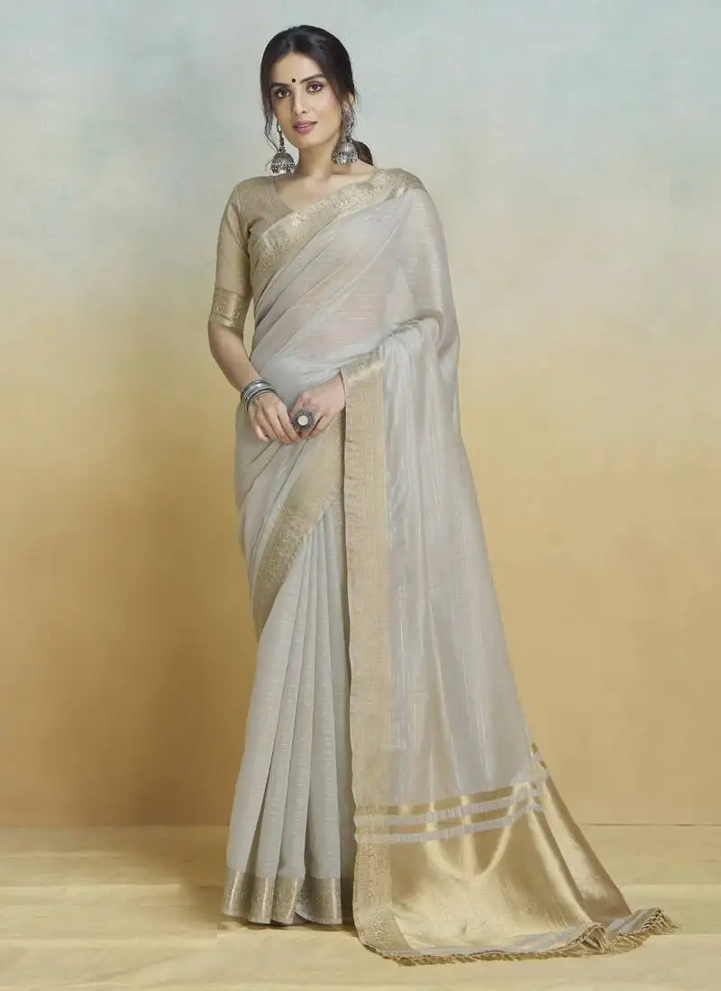 Off-white khadi silk blend saree with tussle