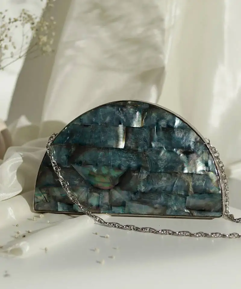Silver clutch with removeable chain