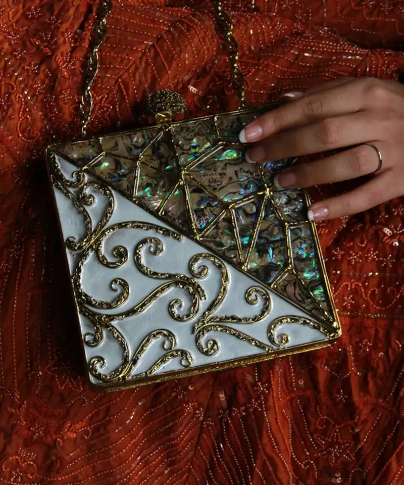 Gold brass clutch with removeable chain