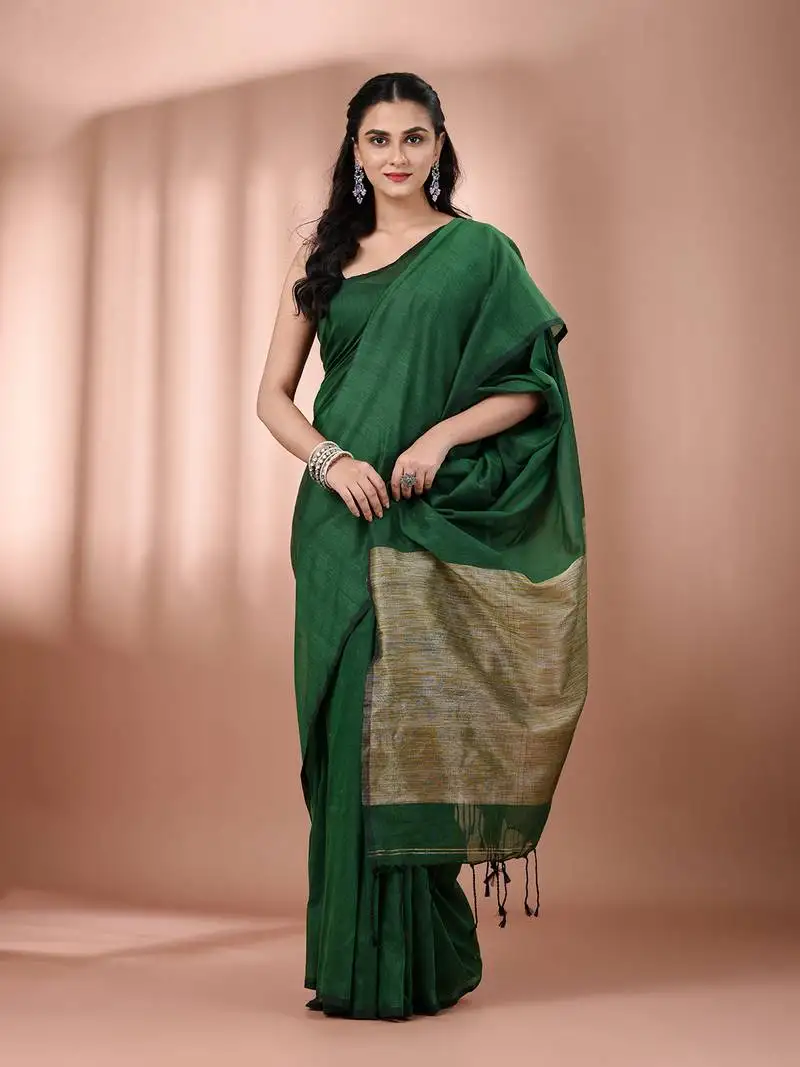 Green cotton soft saree with contrast beige pallu