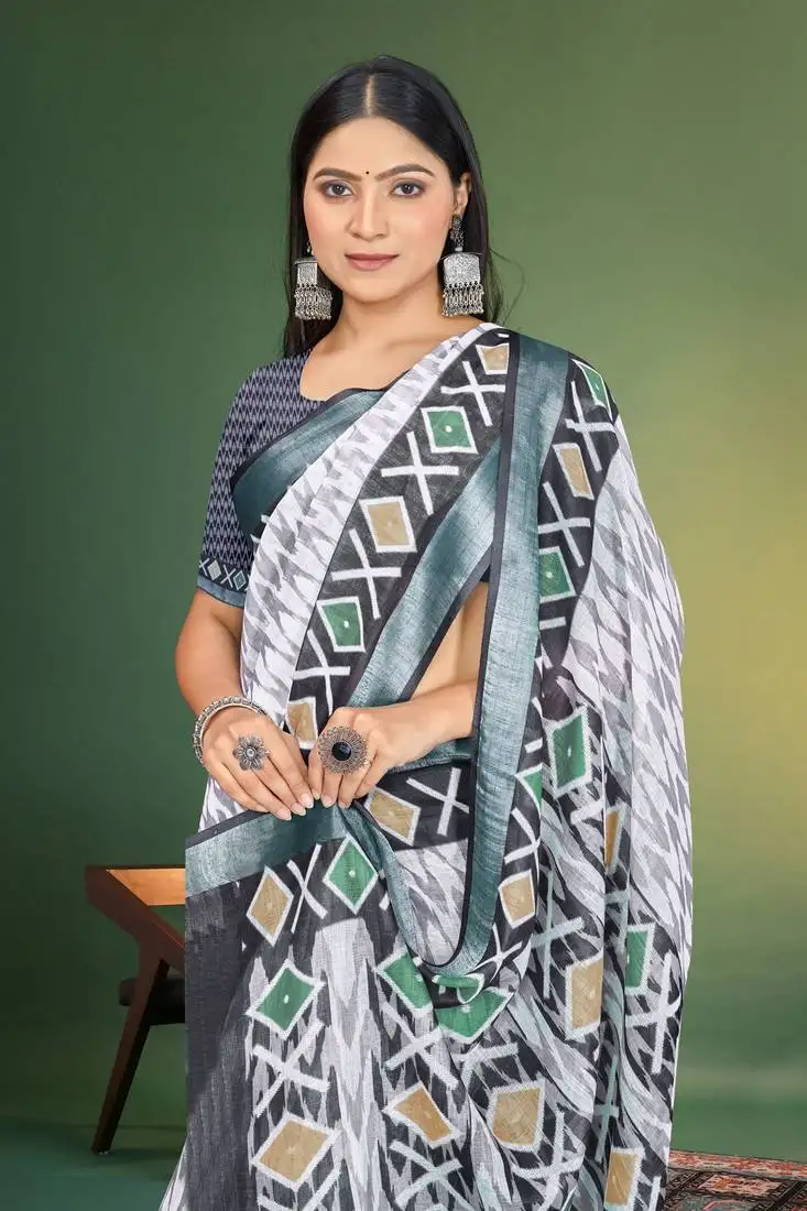 White digital printed saree with blouse piece