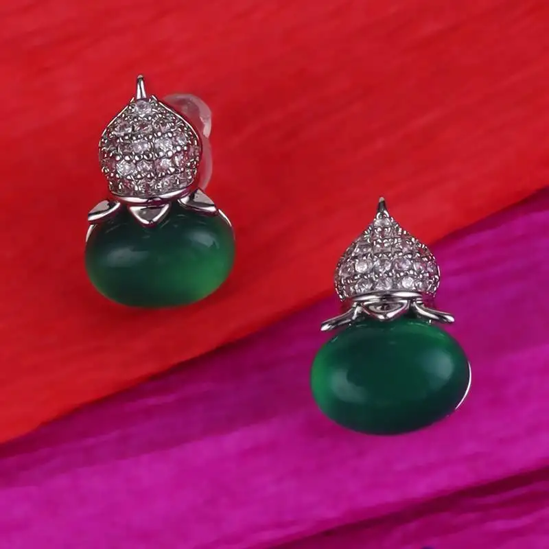 Stylish oval shape silver plated stud earring for women