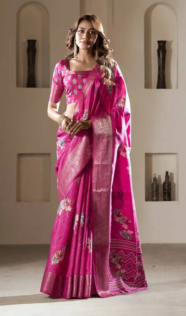 Magenta dola silk blend saree with unstitched blouse
