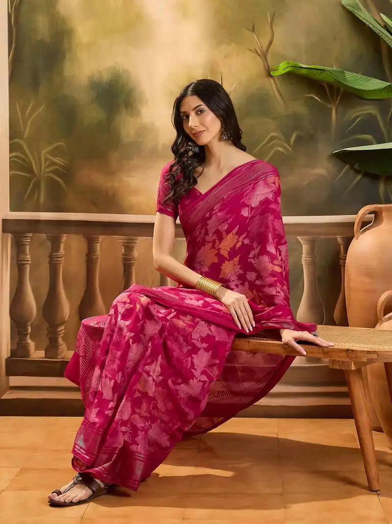 Women's rani chiffon foil print saree with unstitched blouse piece