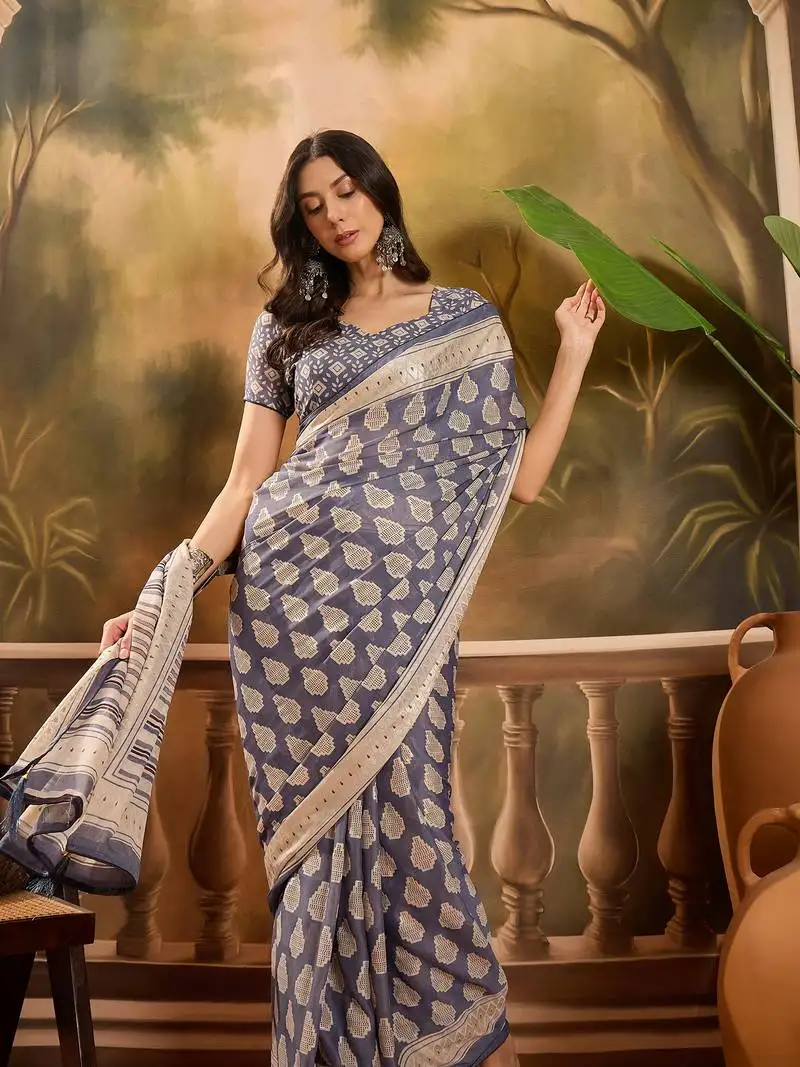 Women's grey chiffon foil print saree with unstitched blouse piece