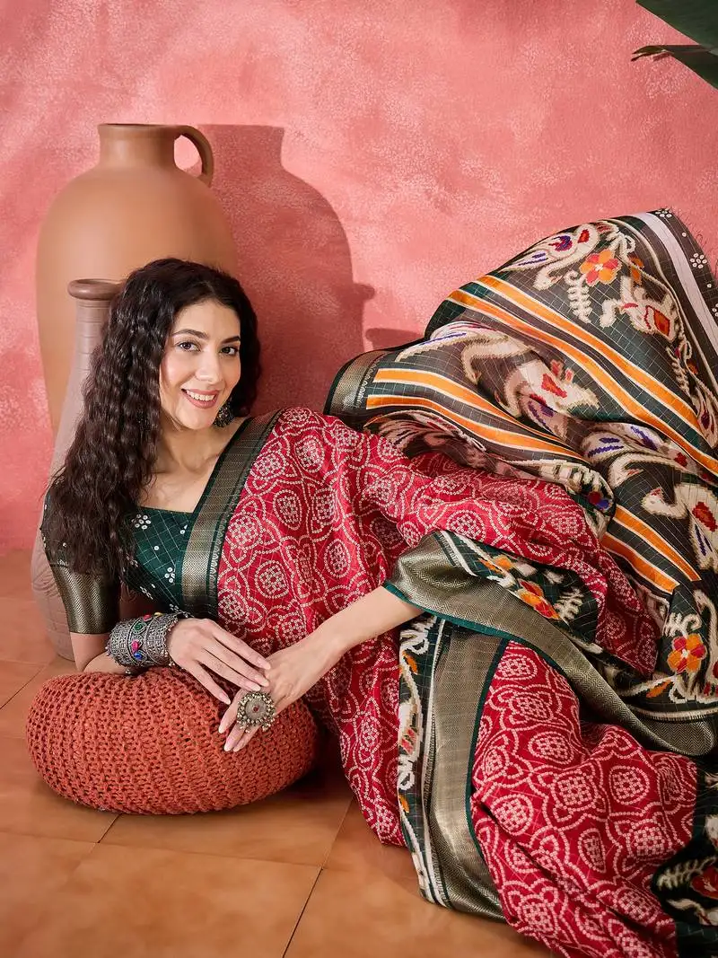 Women's red silk blend bandhani work saree with unstitched blouse piece