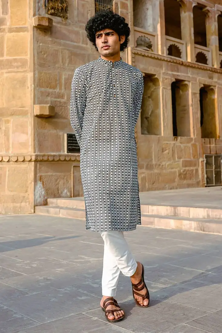 Black cotton full sleeve kurta for mens