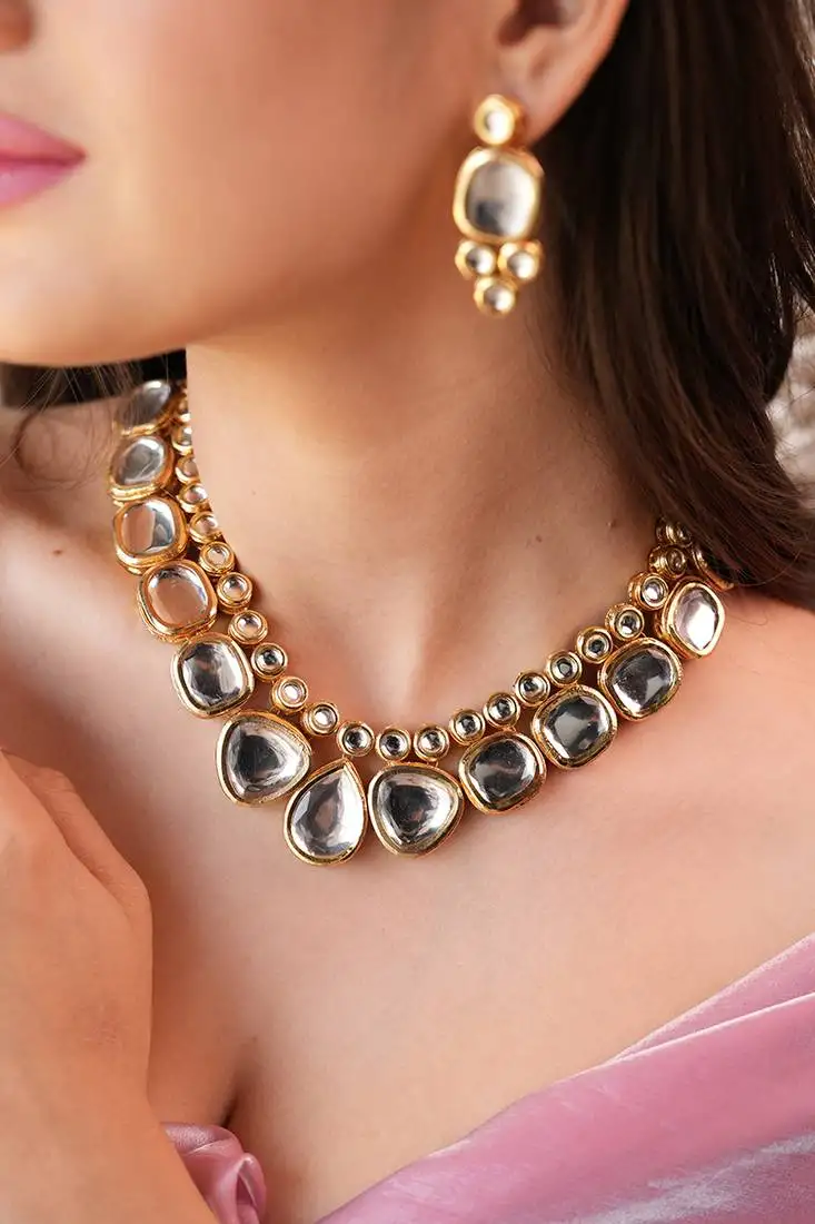 Riyana handmade traditional kundan necklace set