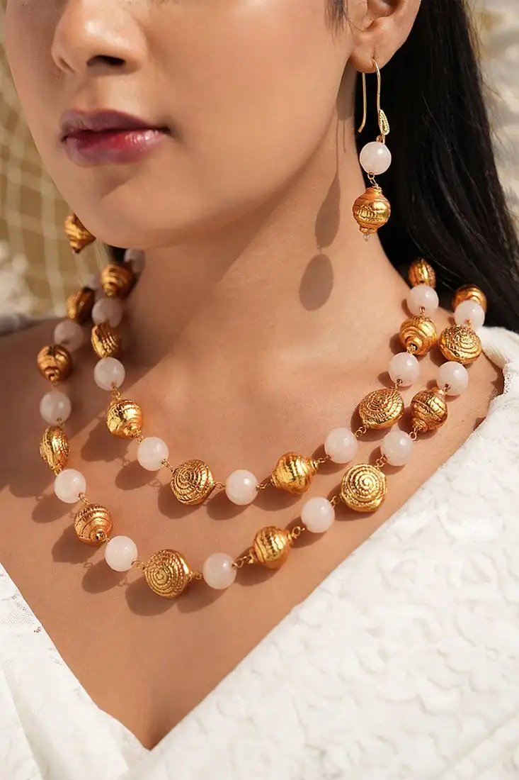Double layered peach and gold beads necklace set