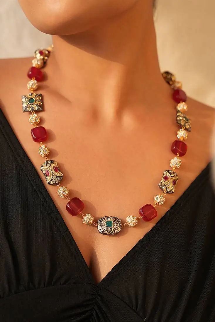 Crimson elegance necklace