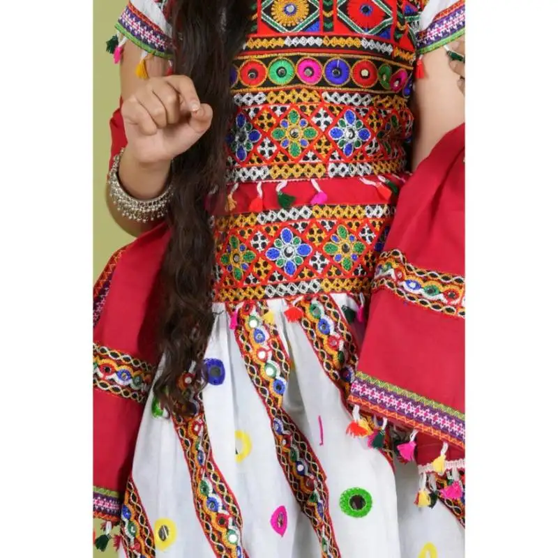 Kutchi emboidered white girls chaniya choli with dupatta (tcc-wave) - white