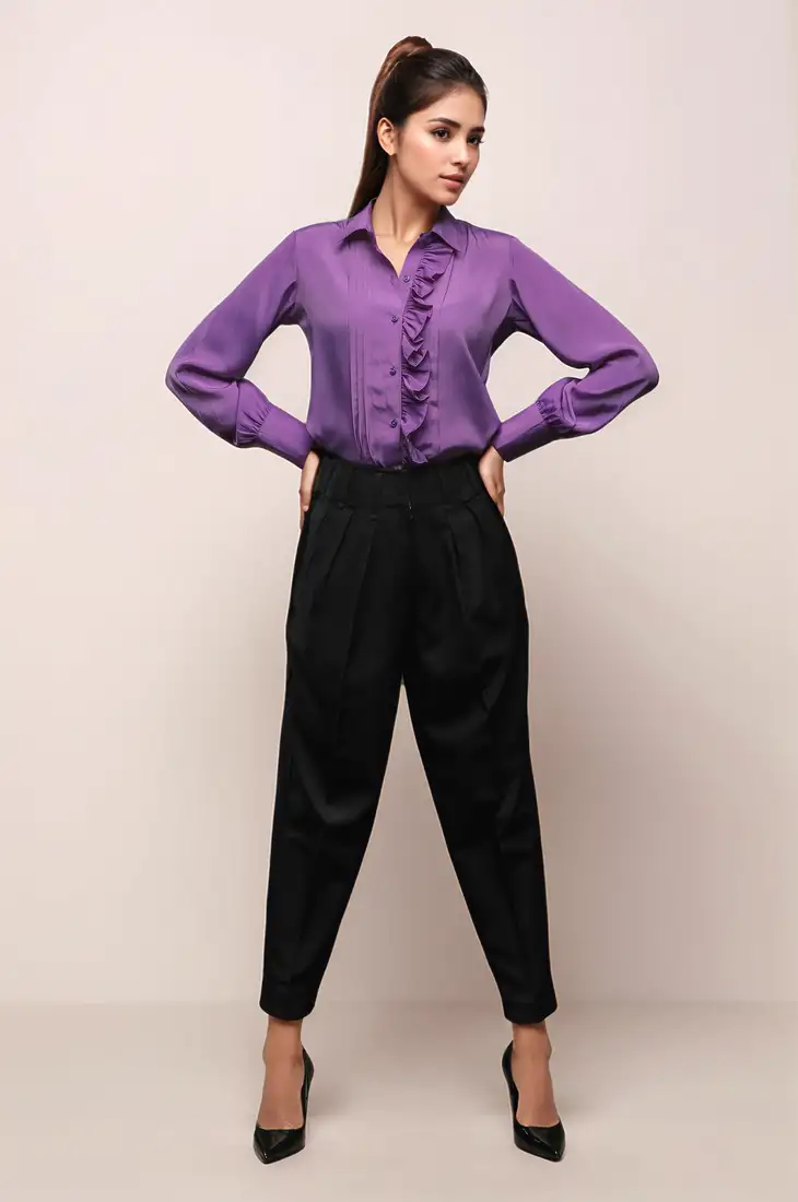 Viaana valvet bow hair band white color