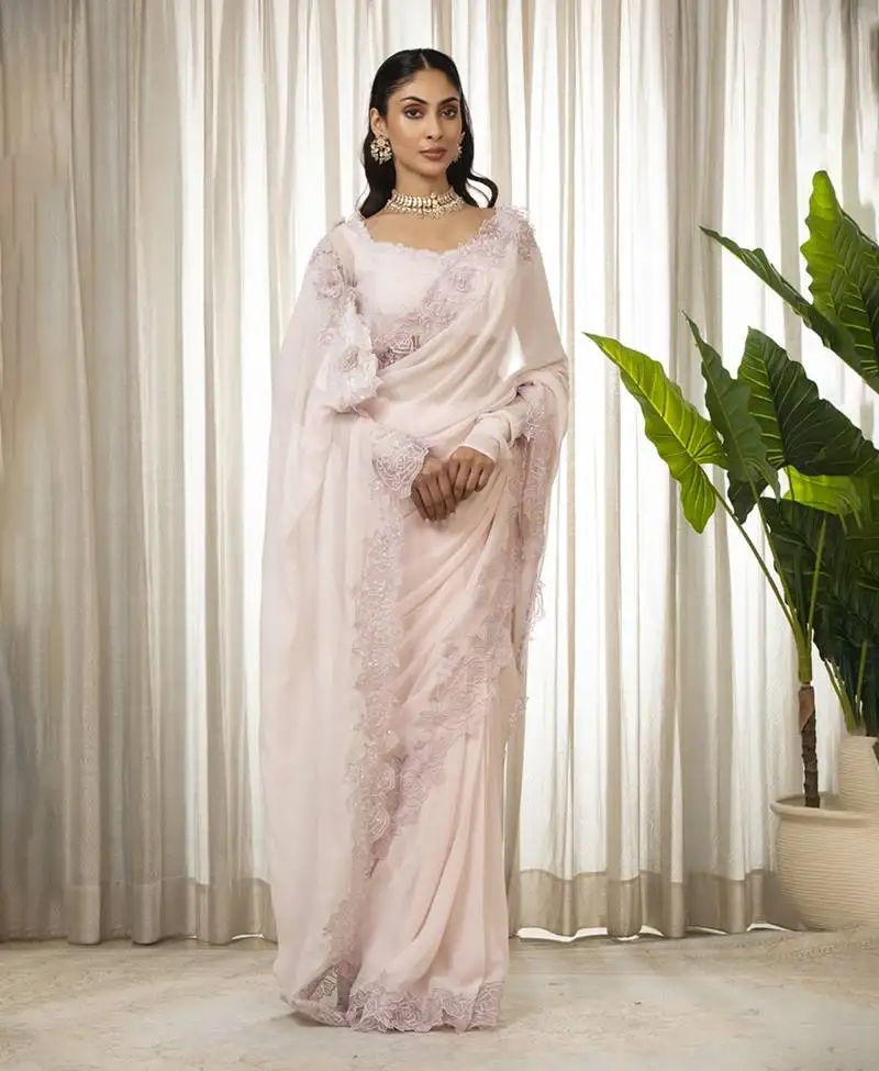 Pink nikaza saree set