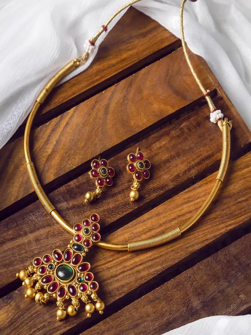 Gold plated ruby green kemp hasli necklace set