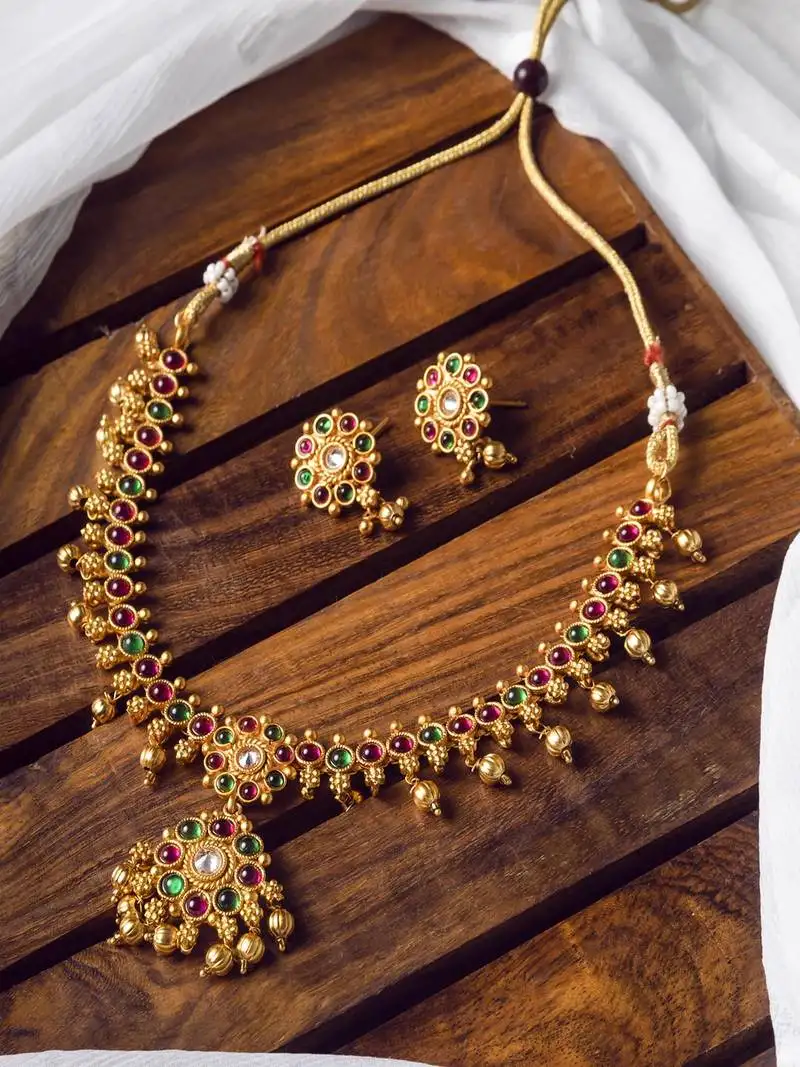 Gold plated multicolor kemp necklace set