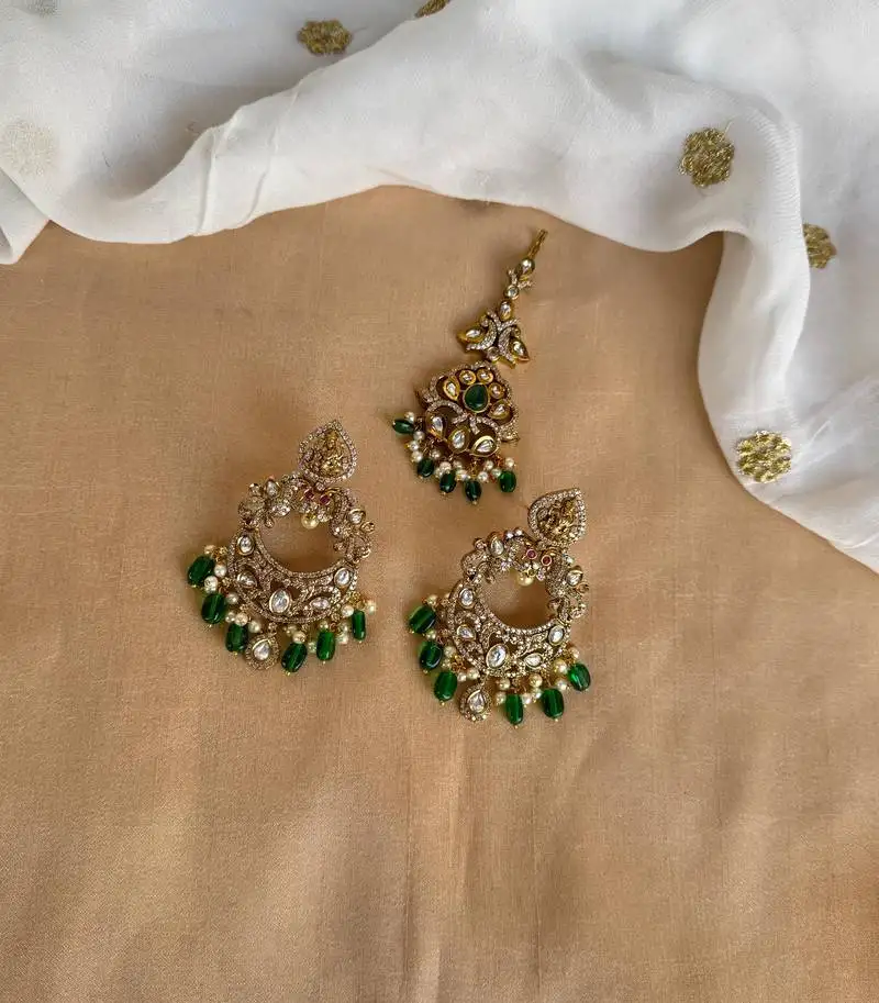 Gold diamond earring and maang tikka set