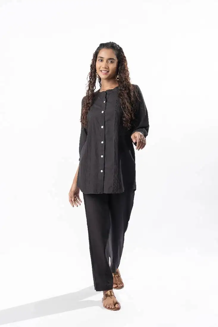 Black pleated band collar co-ord set