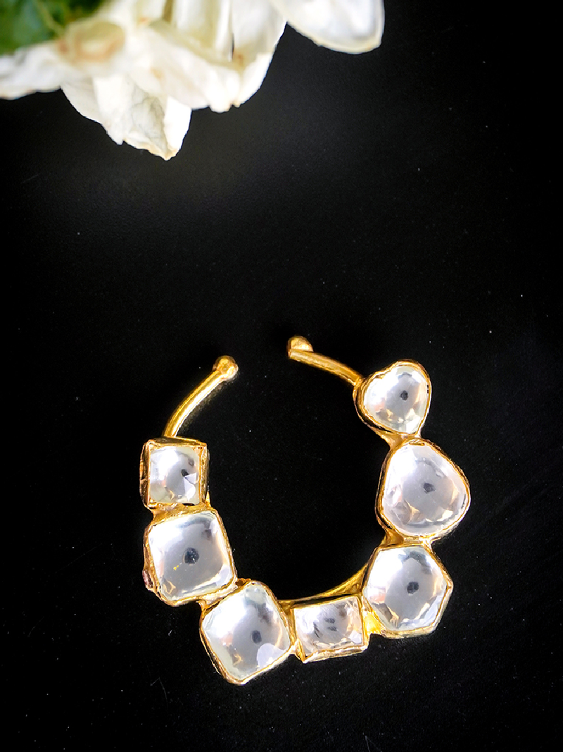 Traditional multi-stone nath with pearl detailing