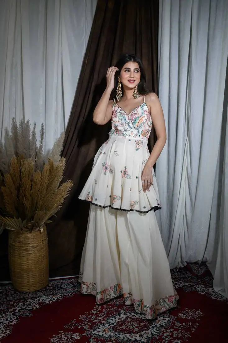 White embroidered kora cotton palazzo set