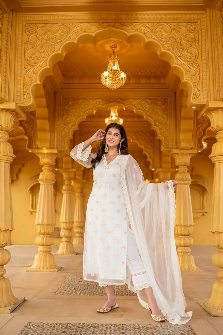 White pakistani kurta set