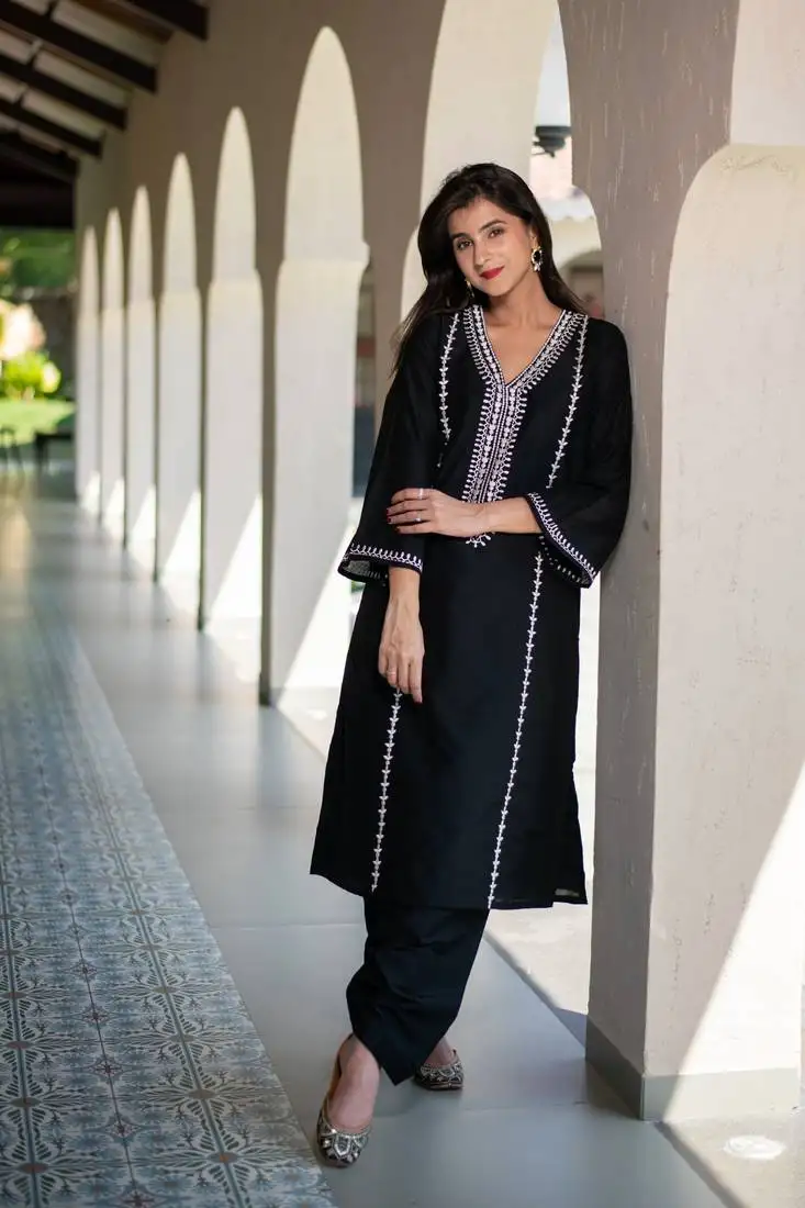 Black long kurta embroidery co-ord set