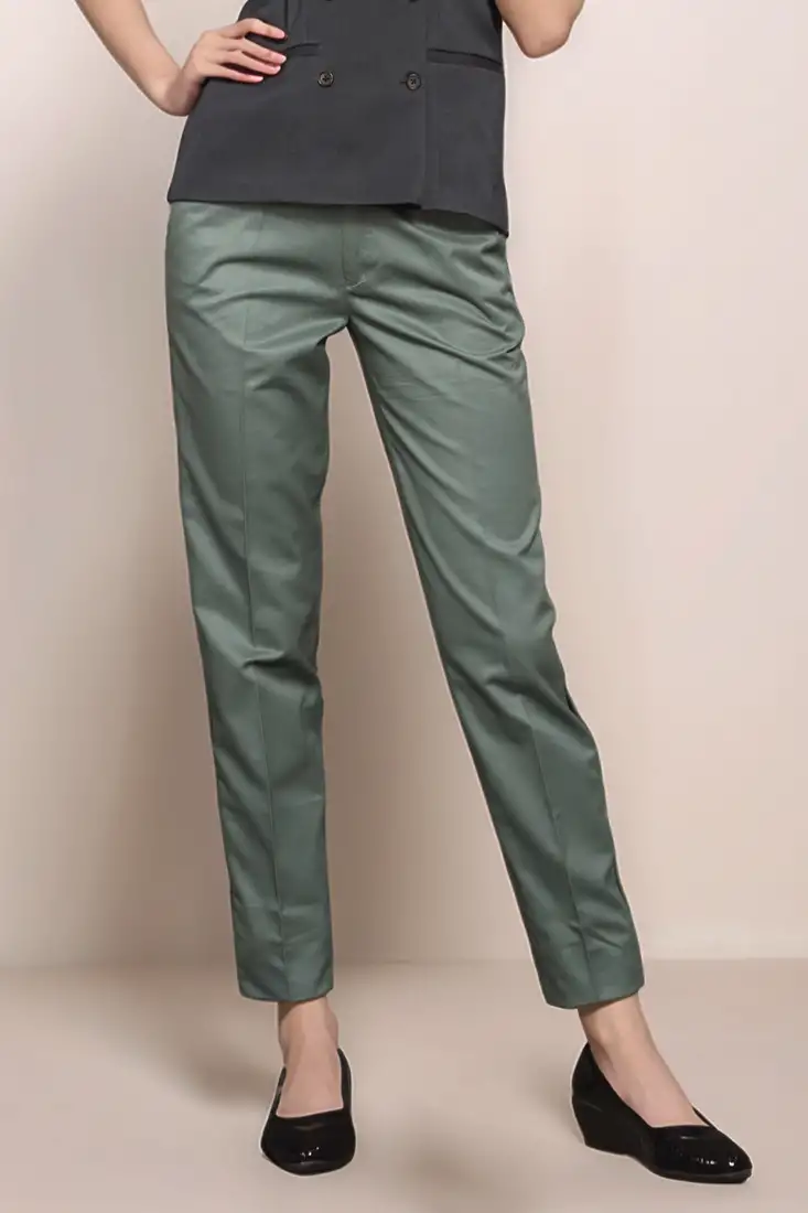 Viaana shimmer knot hair band pink color