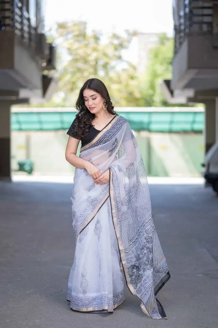 White kota doria saree