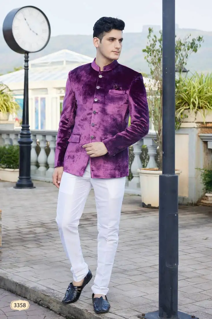 Men majenta plain velvet jodhpuri