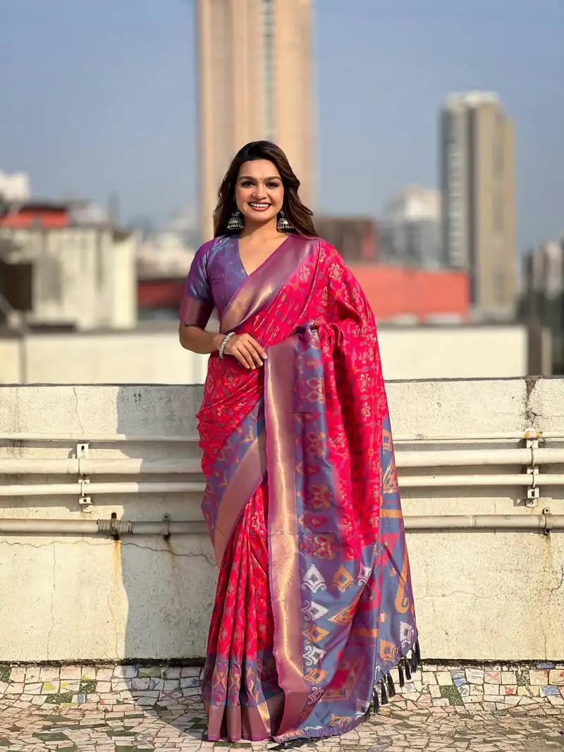 Pink soft silk blend zari woven patola saree with contrast weaves