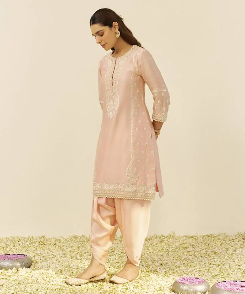 Off rose zahra - short kurta with dhoti